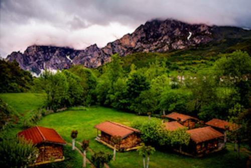Hotel Rural Picos De Europa Посада-де-Вальдеон Экстерьер фото